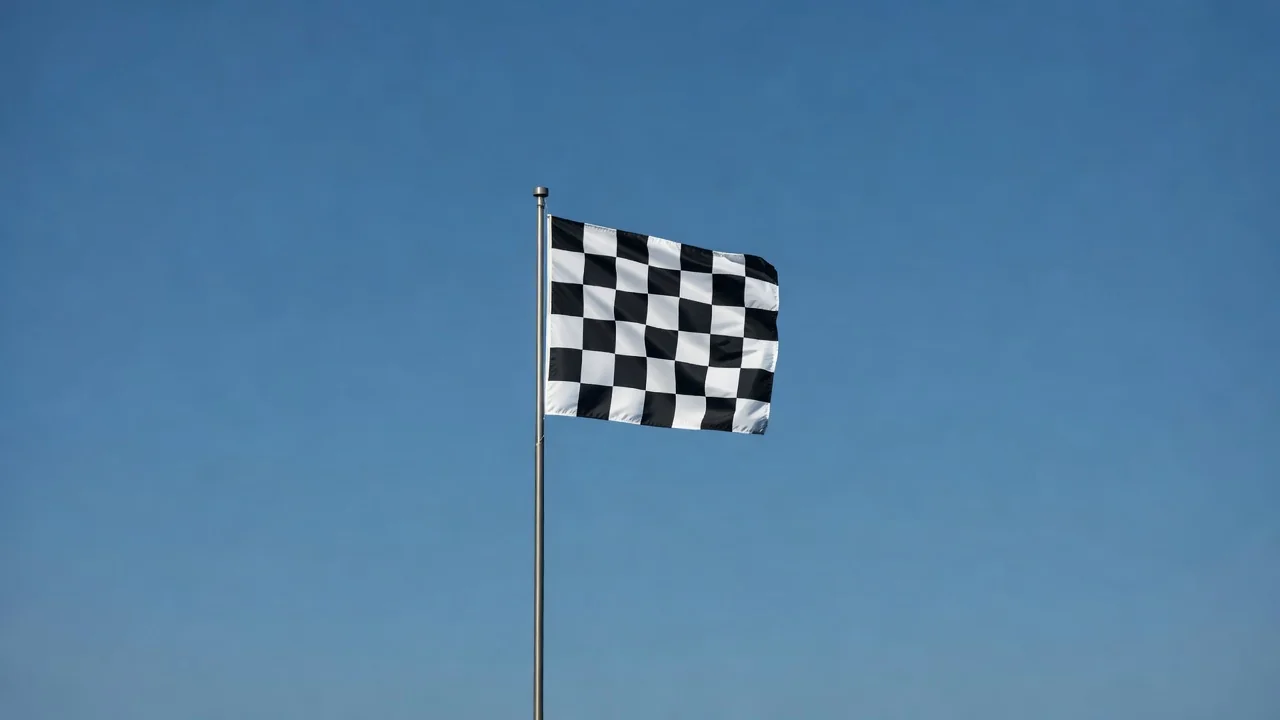 Un kart verde derrapando y soltando chispas en una curva sobre nubes